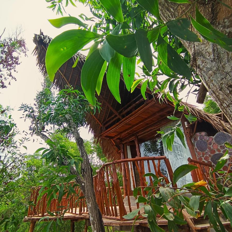 Ama Awa Resort Kemadang Exterior photo